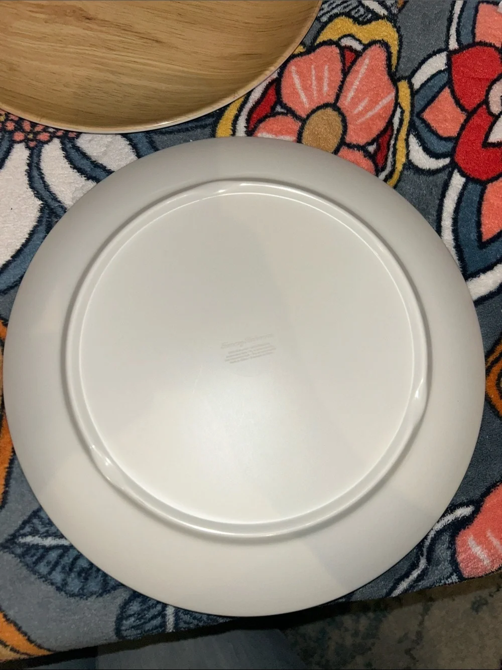8 Tommy Bahama melamine Natural Wood-Look Dinner Plates - Set of 8